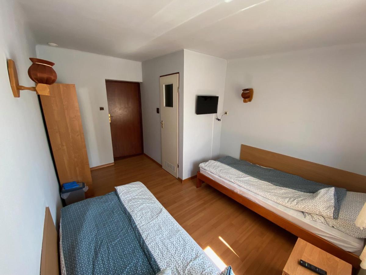 "U Jedrusia" Hostel Zarebow ภายนอก รูปภาพ