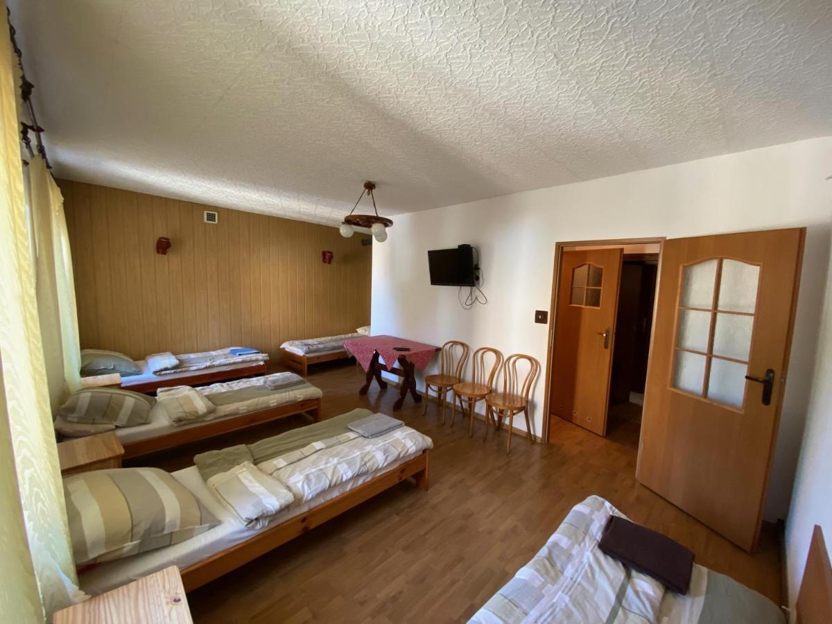 "U Jedrusia" Hostel Zarebow ภายนอก รูปภาพ